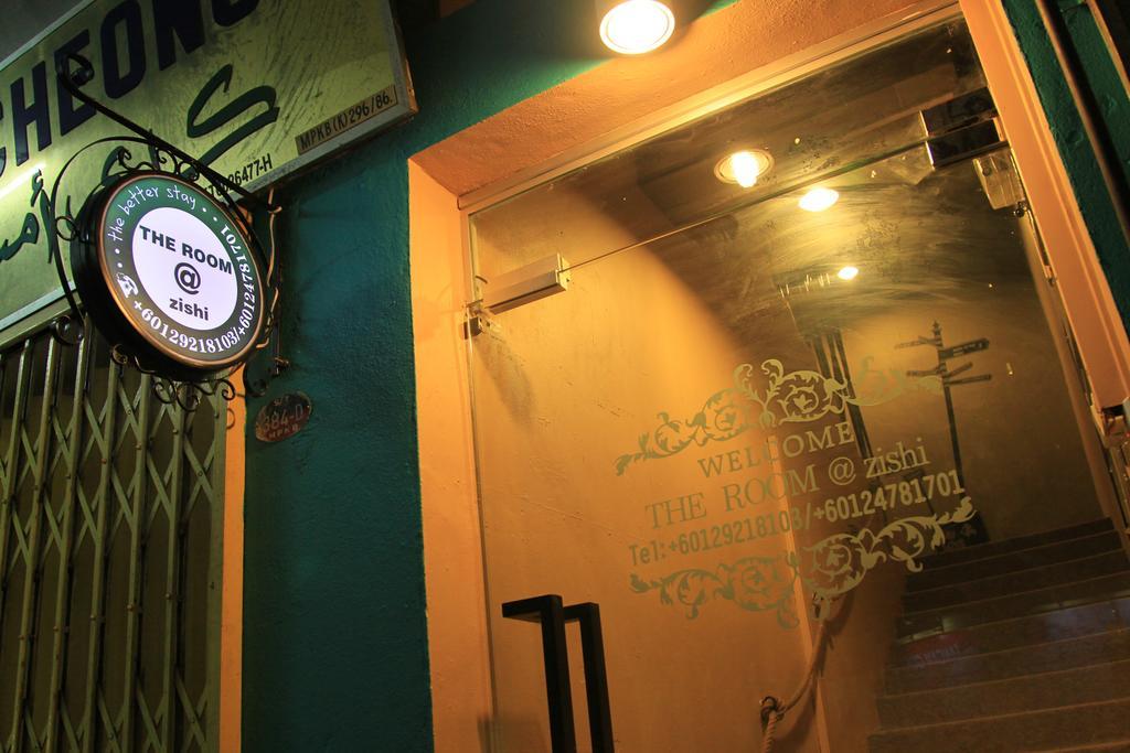 The Room @ Zishi Kota Bharu Exteriör bild