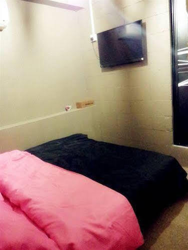 The Room @ Zishi Kota Bharu Exteriör bild